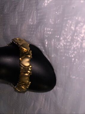 Kids Gold Heart Link Bracelet - Charming Heart Design